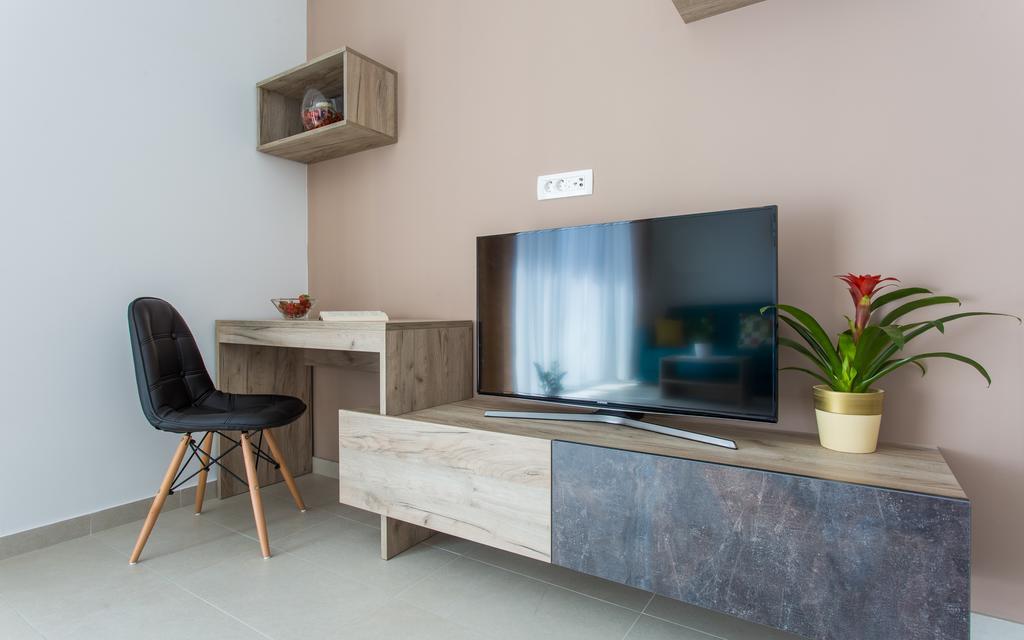 Apartments Viktorija Baška Eksteriør billede